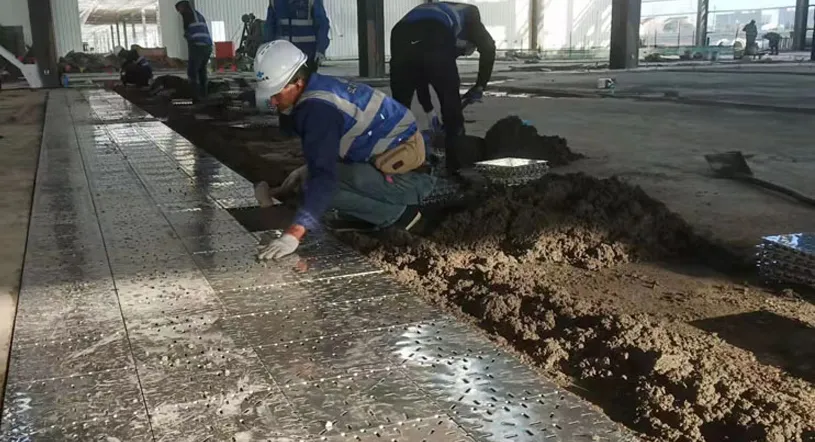 Lay new fine stone concrete (10cm thickness)